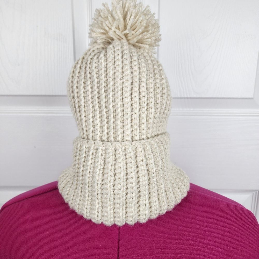 New Crochet Handmade Chunky Ribbed Beanie Cream Pompom Warm Hat Cozy Cap